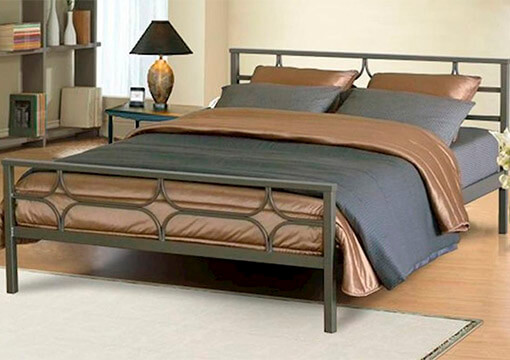 Кровать с ромбами